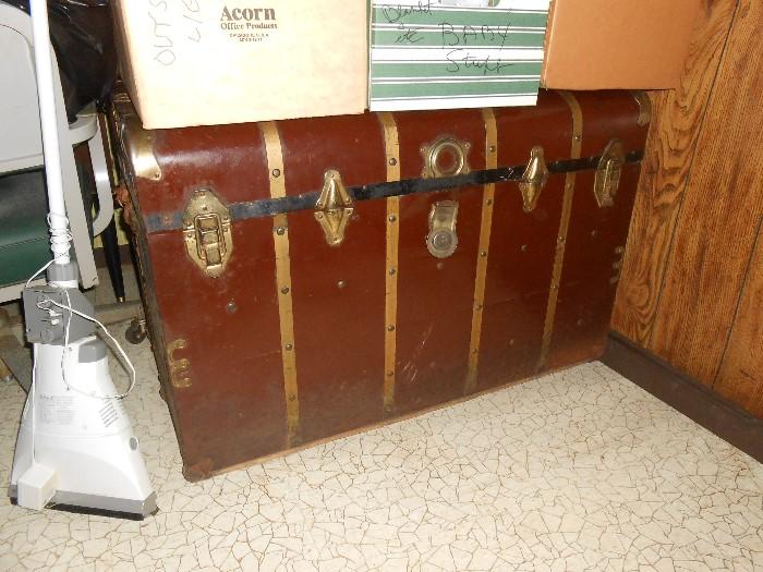 great trunk in fabulous condition