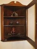 ANTIQUE CORNER WALL HANGING CURIO .....CARNIVAL GLASS WARE
