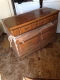 Broyhill chest of drawers w/mirror