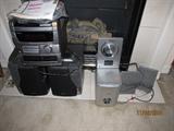 CD PLAYERS W/SPEAKERS