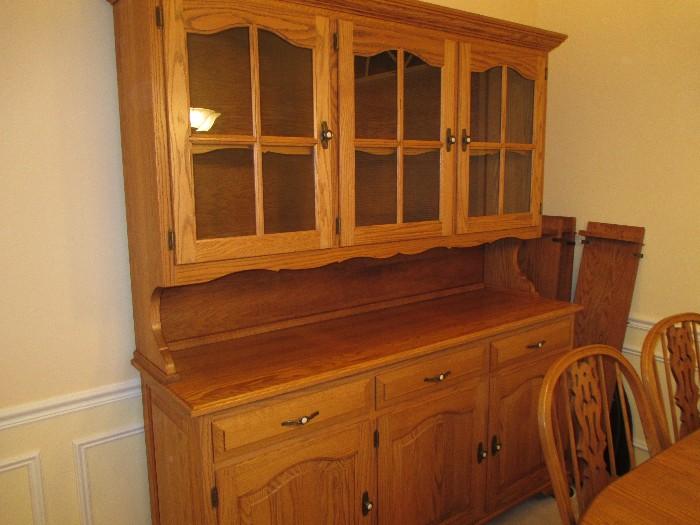 Amish Oak China Cabinet/Hutch - matches the table & chairs