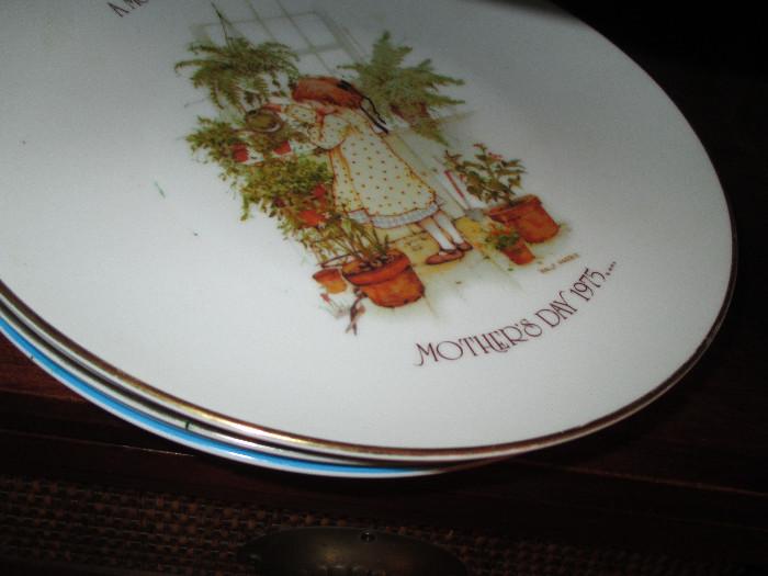 Vintage Mother's Day Plates