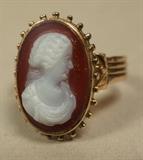 Lot 256  -  Antique carved cameo ladies ring. Test 14k with beaded bezel. -- Dimensions:   ---  <br><br>US Shipping charge:</b>  $9