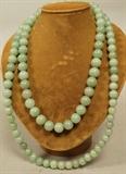 Lot 267  -  42" Graduated Jade bead necklace. No clasp.-- Dimensions:  : L: 42 inches ---  <br><br>US Shipping charge:</b>  $9