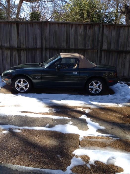 1997 Miata Convertible "M" edition just under 56k miles - Good conditon call for more information 901-210-6243. $5800.00