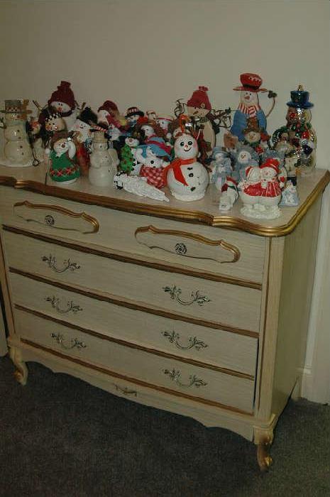 Dresser with snowpeople