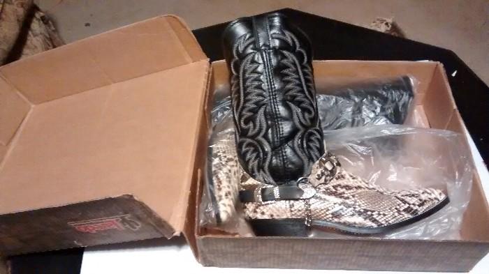 size 12 snakeskin leather boots