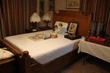 Broyhill "Attic Heirlooms" Oak Queen "Feather Bed" frame with high quality memory foam mattress set and 2 Night Stands