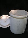 #6 porcelain Blue Ribbon pot with lid, Buckeye Pottery Co. Crock