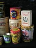 Various kitchen tine, qty. 34