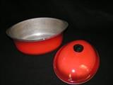 Club red dutch oven