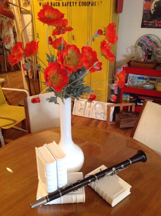 We love decorating with clarinets!