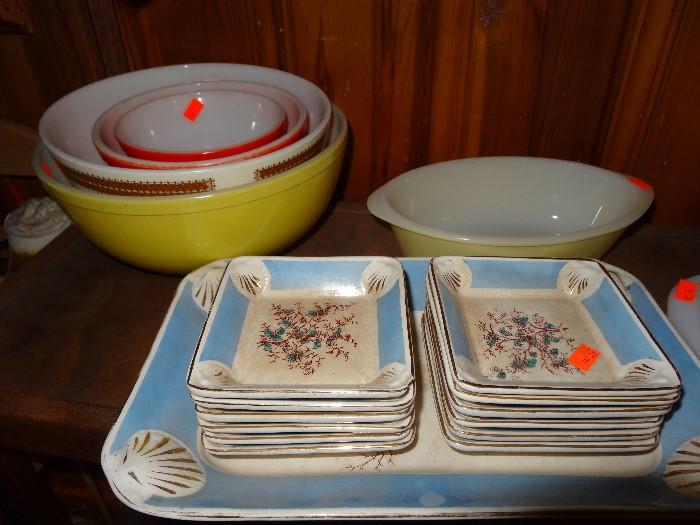 Pyrex and other plate sets