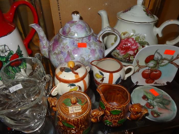 More Vintage teapots