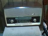 VINTAGE RADIO
