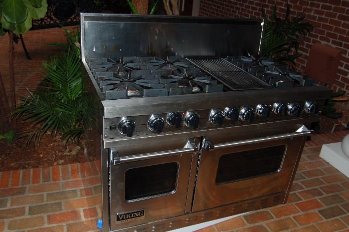 Lot # 148  Like New Six Eye With Griddle Viking Stove