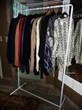 MEN'S SWEATERS - SIZE MED/LARGE