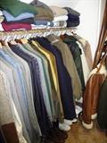 MEN'S DRESS SHIRTS,  JACKETS, & SWEATERS - SIZE MED/LARGE