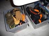 MEN'S HUNTING GLOVES AND ACCESSORIES