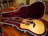 TAYLOR 410 ACOUSTIC GUITAR W/ CASE