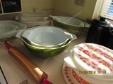 Vintage Pyrex Avacado x 3