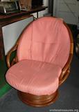 Pink Fabric Wicker Swivel Rocker
This chair is in very nice condition. (MC41).