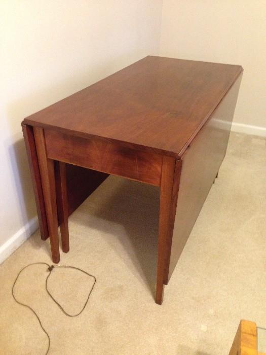 Double drop leaf table