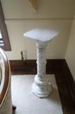 BEAUTIFUL CARVED MARBLE PEDISTAL