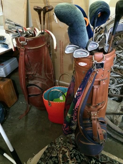                         Golf club & bags