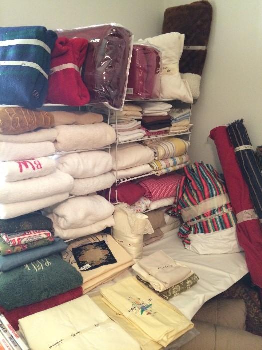 Many towels & blankets