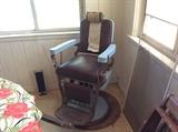 VINTAGE EMIL J. PAIDAR BARBER CHAIR