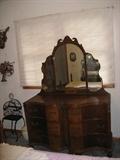 1920's Colonial Revival Style Chest of Drawers with Mirror