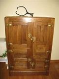 Antique Seeger Dry Air Siphon Oak Refrigerator-MINT!
