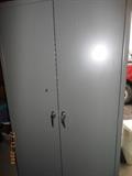 locking metal storage cabinet