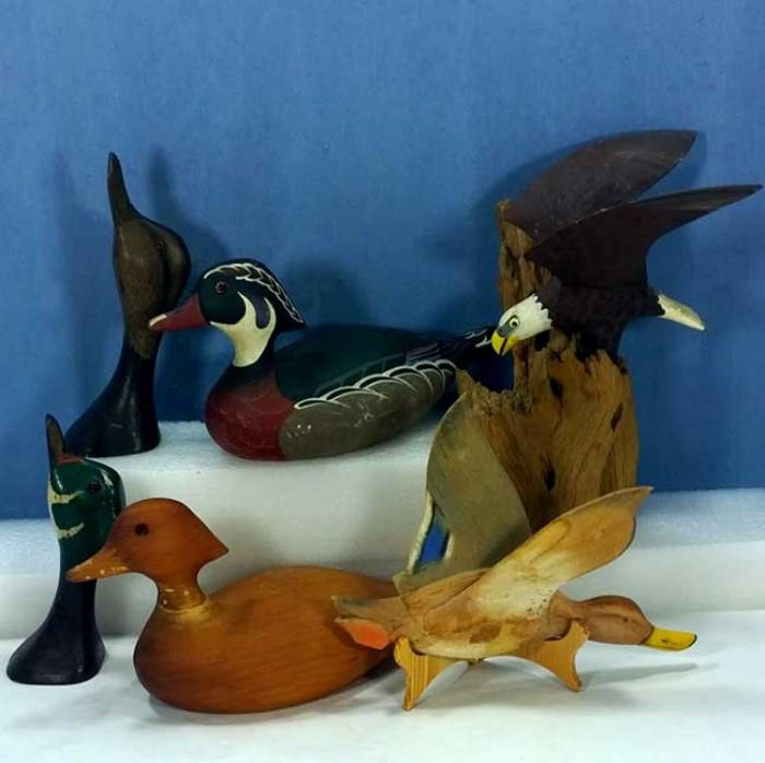 Duck decoys and figures
