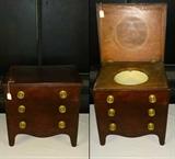 Cabinet style petite commode