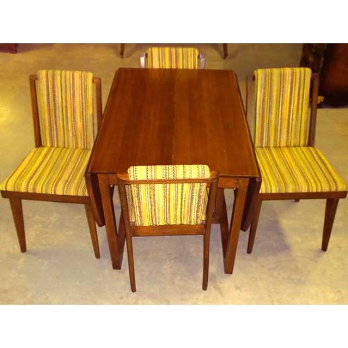 Mid Century Danish Modern Dining Room Table and Chairs