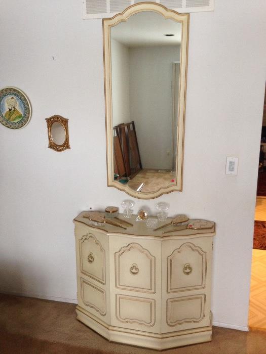 Hallway cabinet with mirror