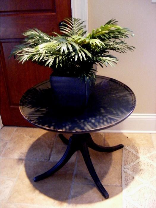 Small Round Black Accent Table