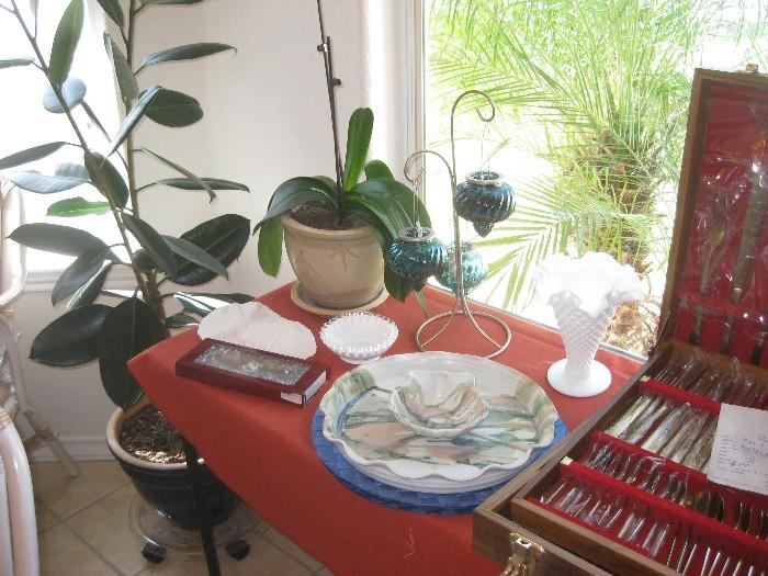 large flatware set, Fenton silver crest live plants and pottery