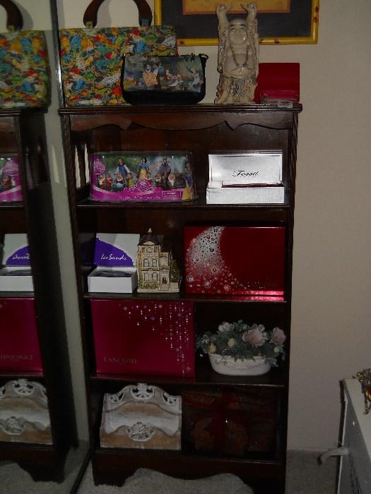 Small Cabinet, gifts in packages