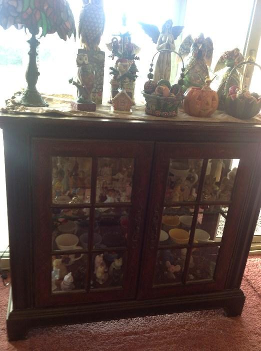 Small Cabinet, many small colectibles
