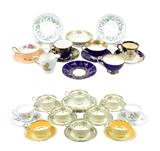 LOT 113: AN ASSEMBLED COLLECTION OF ENGLISH PORCELAIN TABLE ARTICLES