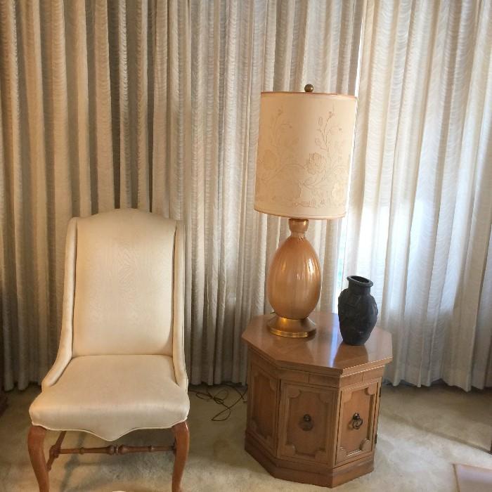 Thomasville octagonal stand 1960's, 1950's tall lamp, signed pottery vase.