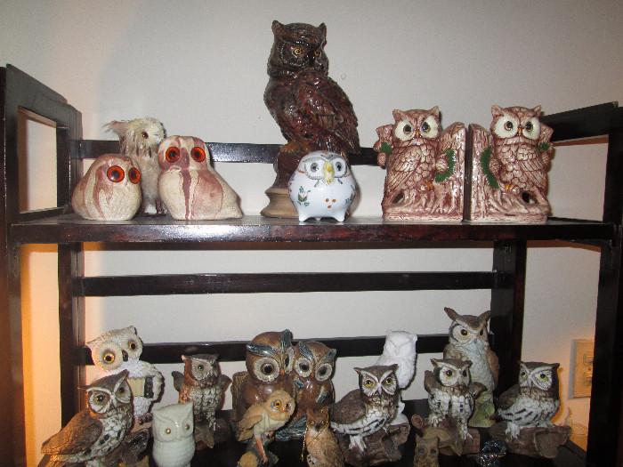 Owl collectibles including bookends, Napcoware
