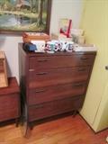 4-drawer chest