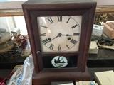 antique mantle clock
