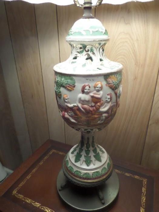 vintage capodimonte lamp