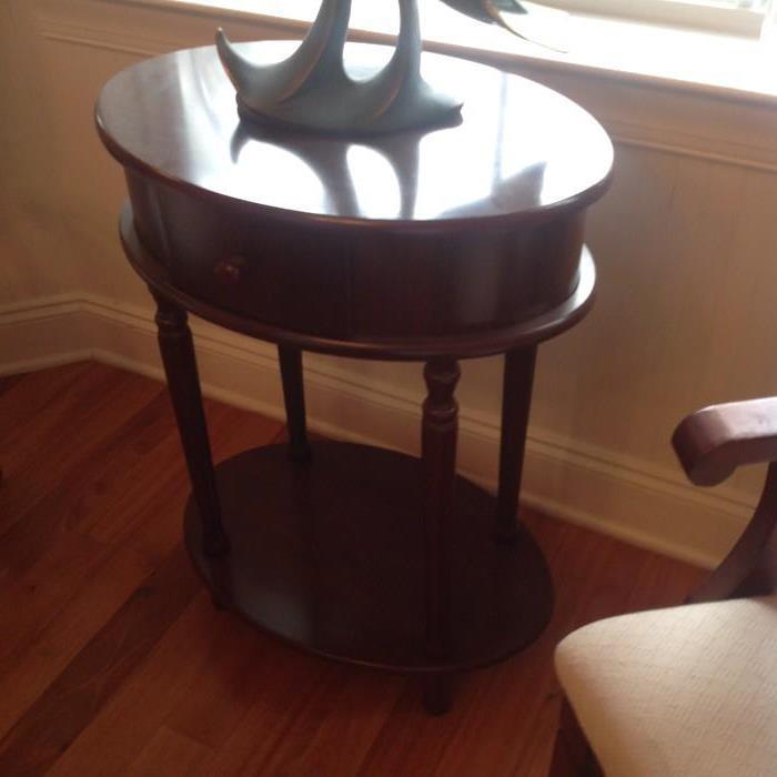 Oval Accent Table $ 100.00