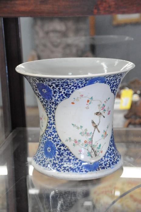 Chinese porcelain brush pot